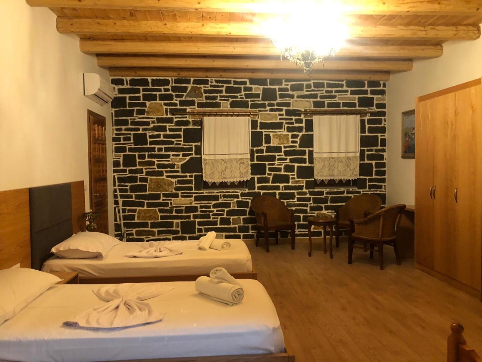 Hotel Kaso Ervehe Përmet Exterior foto